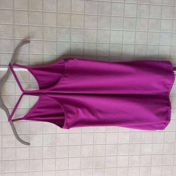 Athlete Works Purple tank - Picture 2 of 5